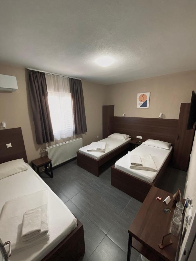 Hotel Djerdan Kraljevo Ngoại thất bức ảnh
